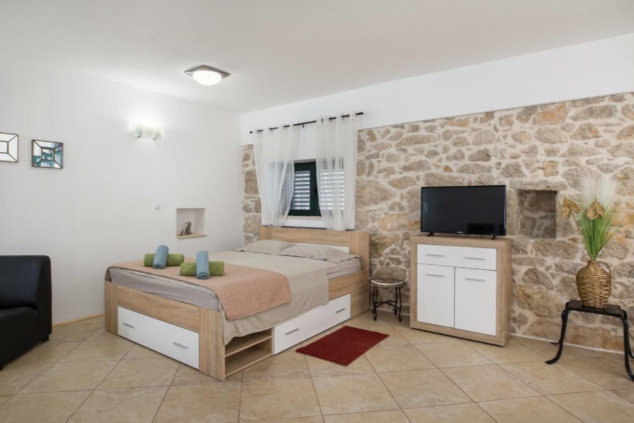 Ana Apartments Блаце Екстер'єр фото