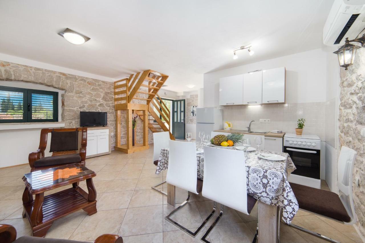 Ana Apartments Блаце Екстер'єр фото
