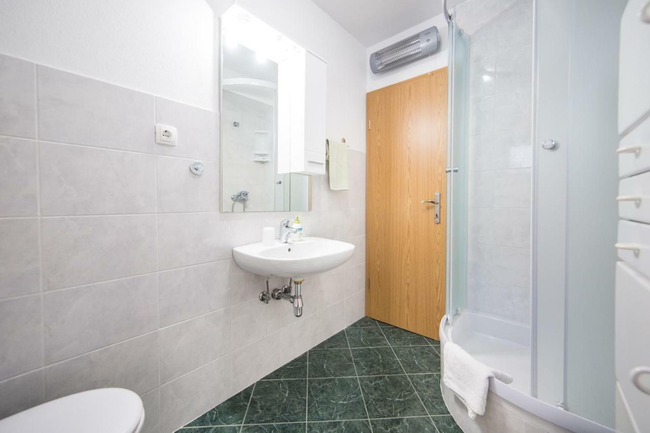 Ana Apartments Блаце Екстер'єр фото