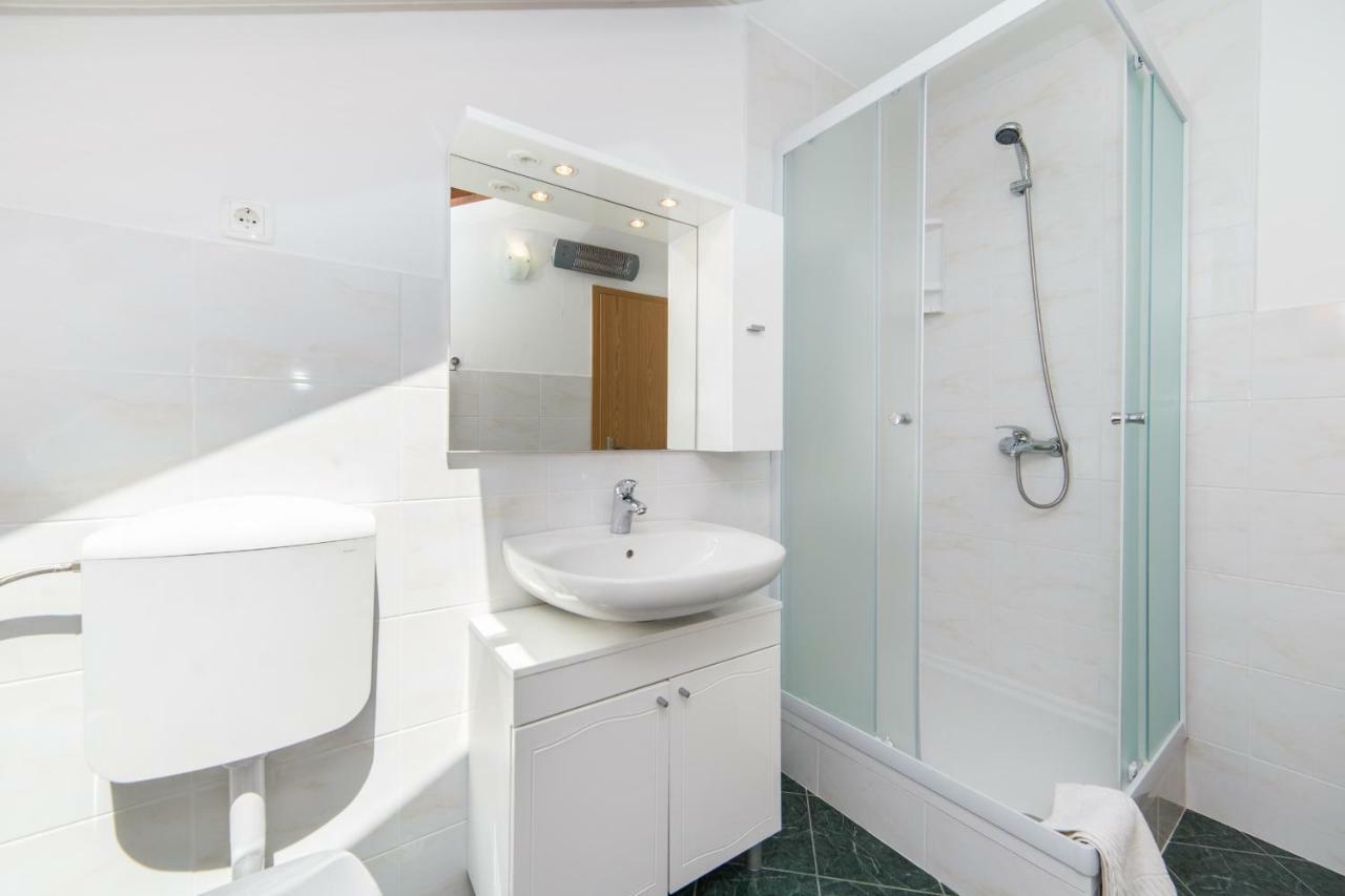 Ana Apartments Блаце Екстер'єр фото